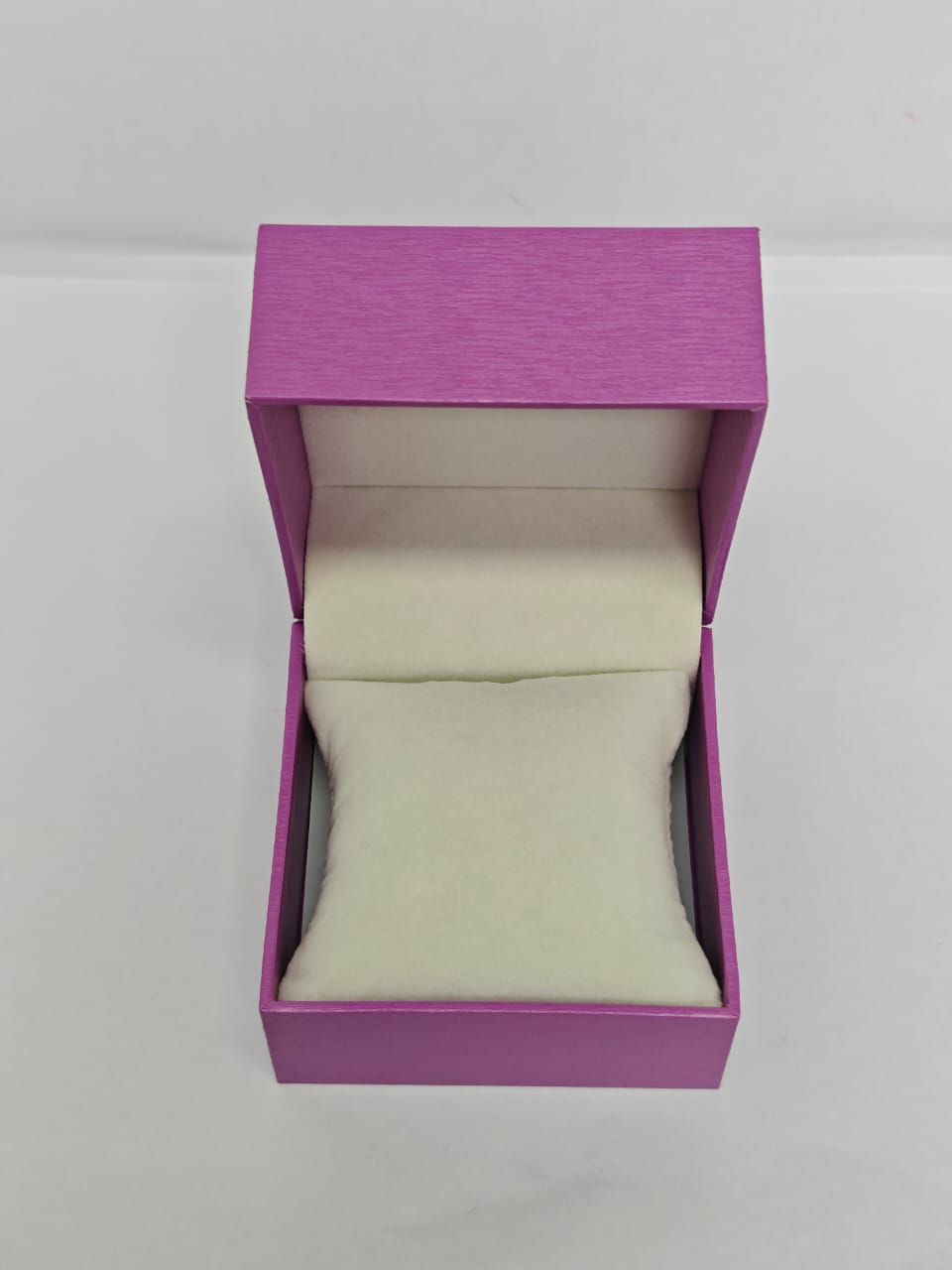 Custom Luxury Jewelry and Cosmetic Paper Packaging Box - Image 7