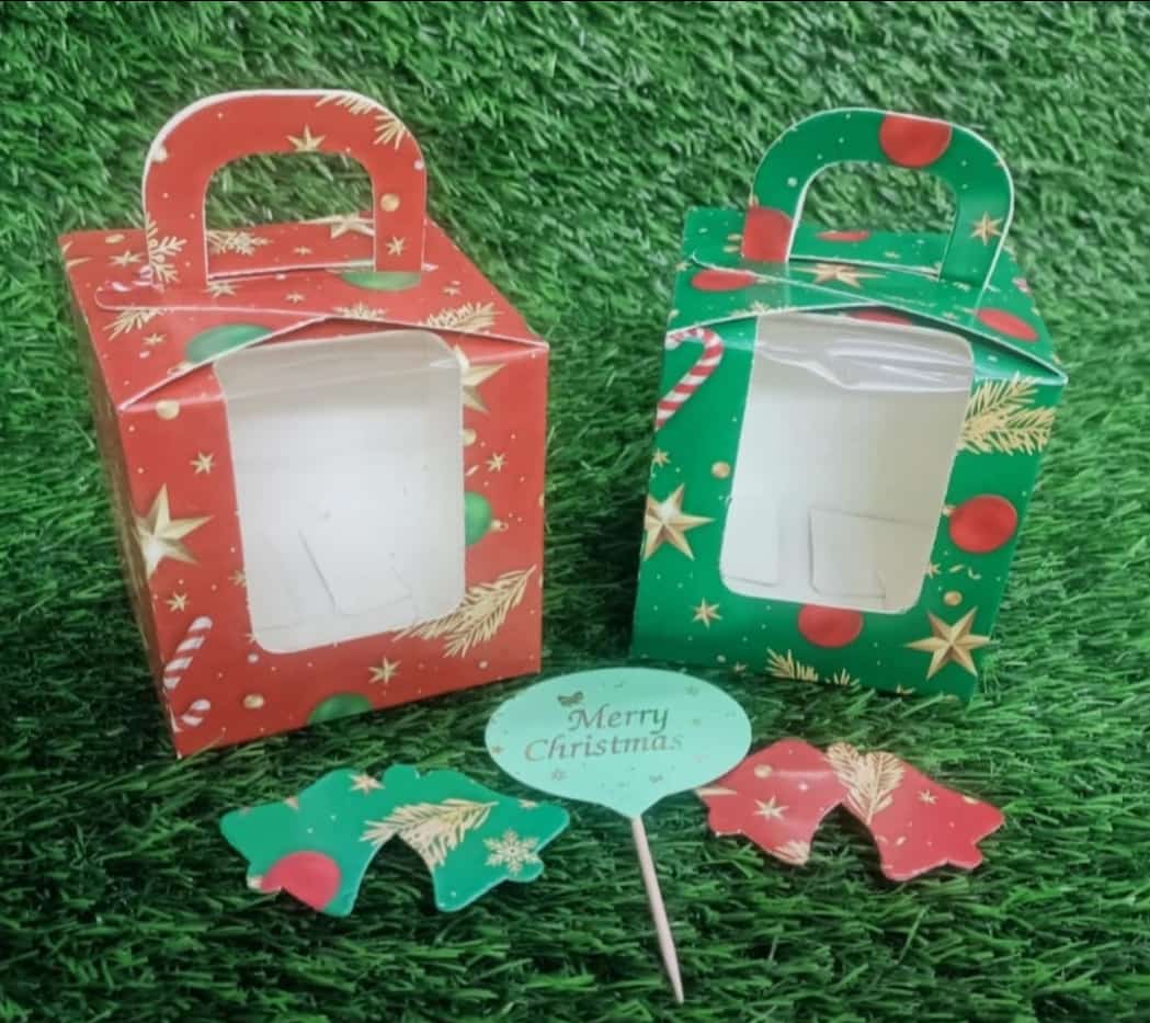 Festive Gift Box Packaging for Christmas Cake